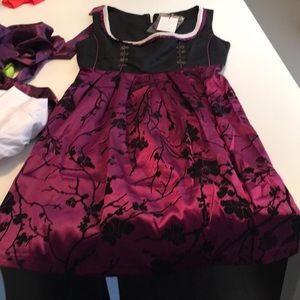 NWT purple Oktoberfest dirndl. Purple German dress